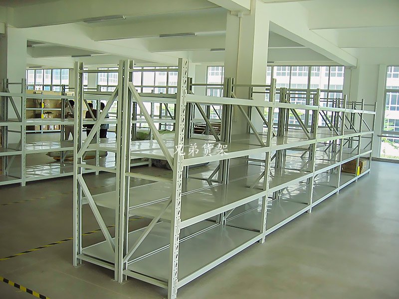 輕型、中型貨架因?yàn)檫@些特點(diǎn)才暢銷